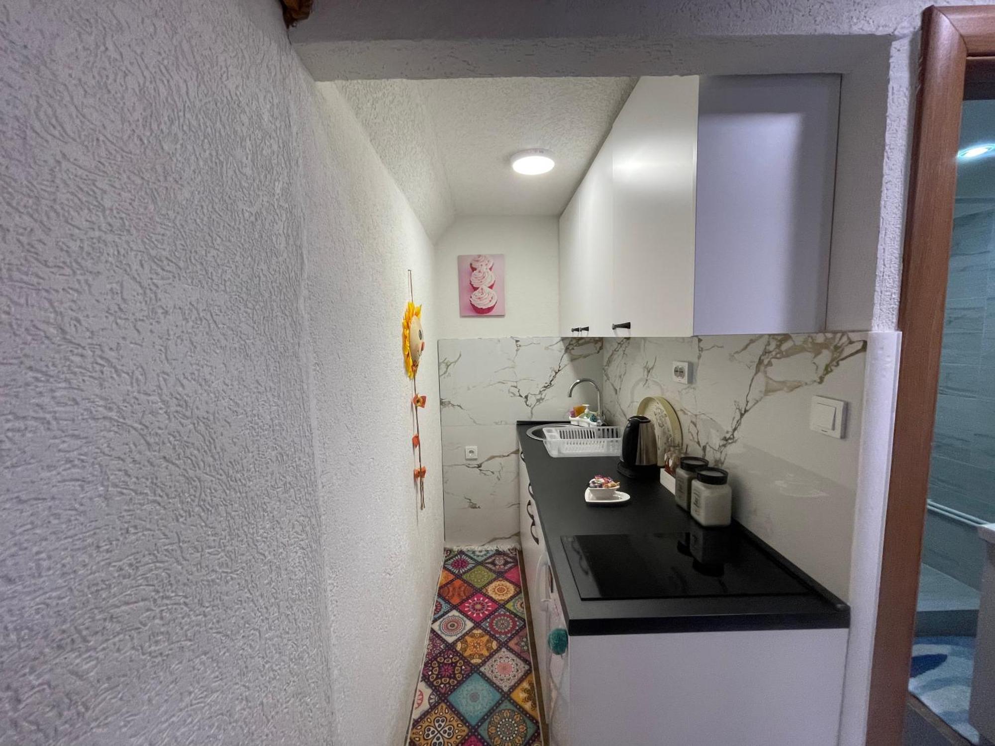 Small House Floki جابلياك المظهر الخارجي الصورة